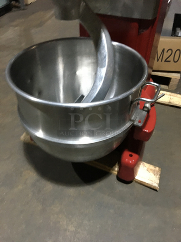 AMAZING! Hobart Commercial Floor Style 80 Quart Planetary Mixer! With Dough Hook Attachment! With Bowl! Model M802! Working When Removed! - Image 5 of 9