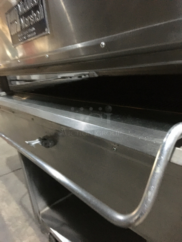 BEAUTIFUL! Middleby Marshall Commercial Natural Gas Powered Single Deck Conveyor Pizza Oven! With Underneath Storage Space! All Stainless Steel! Model US3002 Serial 33101E284154!  Working When Removed! - Image 7 of 12
