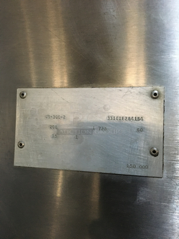 BEAUTIFUL! Middleby Marshall Commercial Natural Gas Powered Single Deck Conveyor Pizza Oven! With Underneath Storage Space! All Stainless Steel! Model US3002 Serial 33101E284154!  Working When Removed! - Image 10 of 12