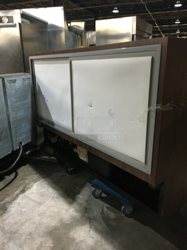 Spartan Commercial Refrigerated Bakery Showcase! With Curved Front Glass! With Sliding Back Access Doors! Model 57RO! - Image 4 of 8