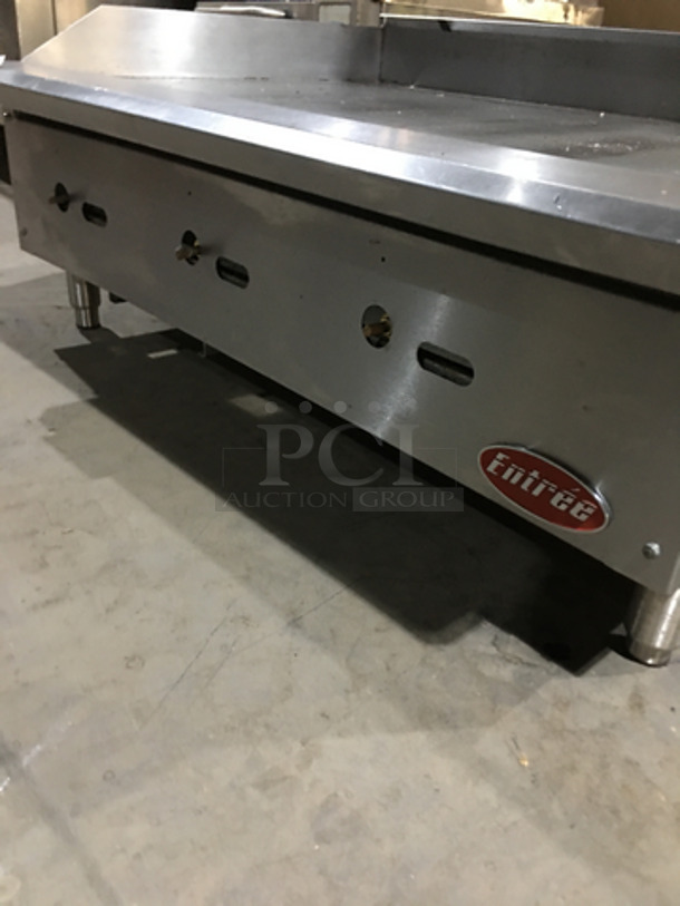 Entrée Commercial Countertop Natural Gas Powered Flat Griddle! With Back & Side Splashes! All Stainless Steel! Model GR36N! On Legs! - Image 7 of 8
