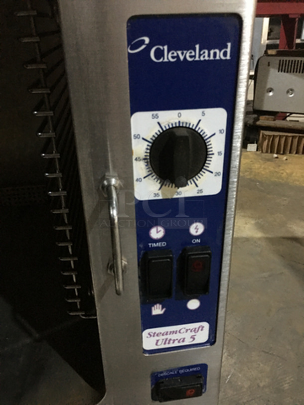 Cleveland Commercial Countertop Steam Cabinet! All Stainless Steel! Steam Craft Edition! Model 21CET16 Serial WC8204503F02! 208V 3Phase! On Legs! - Image 8 of 9