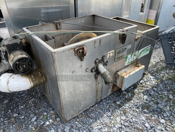 AGI Automatic Grease Interceptor Stainless Steel Grease Trap. 38x20x18 - Image 2 of 7