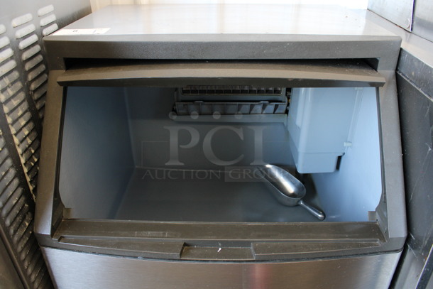 2012 Manitowoc Model QD0132A Stainless Steel Commercial Air Cooled Self Contained Ice Machine. 115 Volts, 1 Phase. 26x25x37 - Image 5 of 7