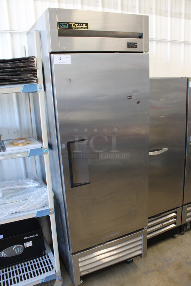 2015 True Model TS-23-HC Stainless Steel Commercial Single Door Reach In Cooler w/ Poly Coated Racks on Commercial Casters. 115 Volts, 1 Phase. 27x30x82.5. Tested and Working! - Image 2 of 6