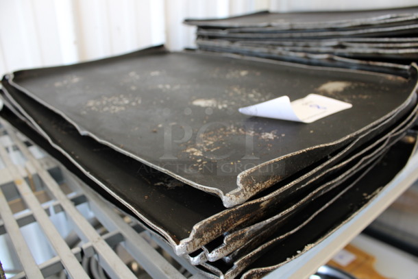 8 Metal Baking Pans. 13x20.5x0.5. 8 Times Your Bid! - Image 2 of 3