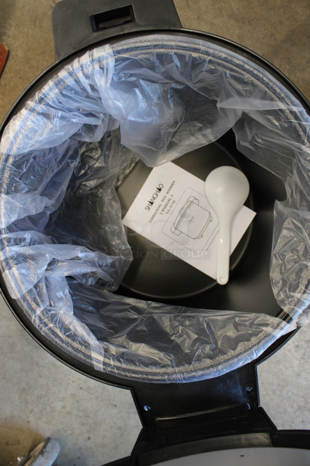 BRAND NEW IN BOX! Shanghao Model KA-8196 Chrome Finish Countertop Rice Cooker. 110 Volts, 1 Phase. 19x15x15 - Image 4 of 8