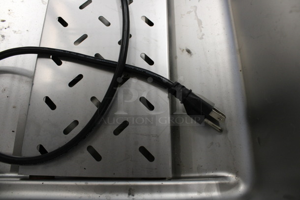 Vollrath Model PC-21 Stainless Steel Commercial Countertop Food Warmer. 120 Volts, 1 Phase. 14x22x9. Tested and Working! - Image 3 of 4