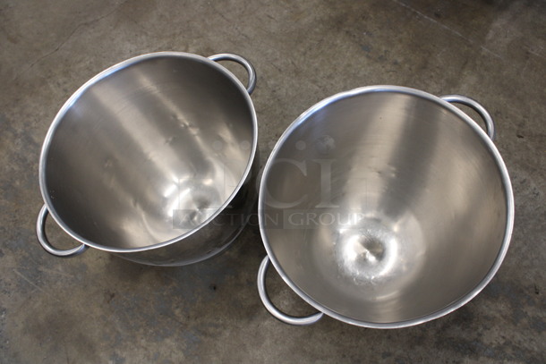 2 Metal Bowls w/ 2 Handles. 11.5x9x8.5. 2 Times Your Bid! - Image 3 of 3