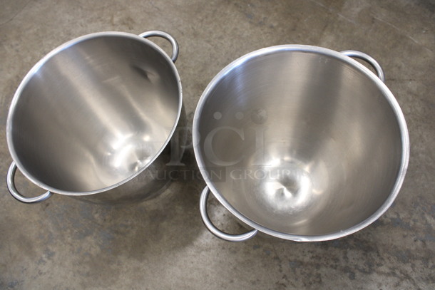 2 Metal Bowls w/ 2 Handles. 11.5x9x8.5. 2 Times Your Bid! - Image 3 of 3