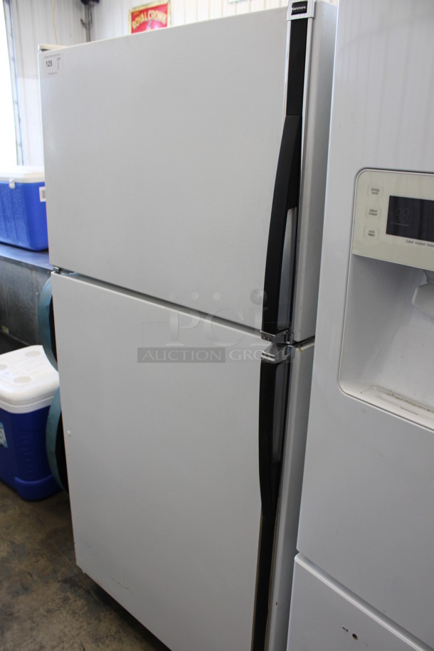 Kenmore Model 106.8751713 Cooler Freezer Combo Unit. 115 Volts, 1 Phase. 33x32x66.5. Tested and Working! - Image 3 of 8