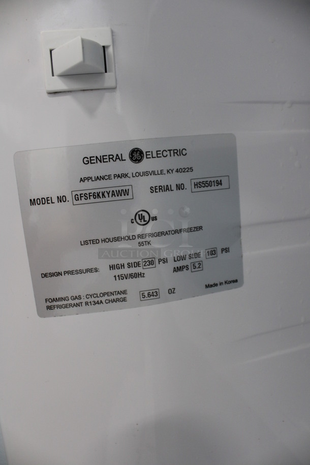 General Electric Model GFSF6KKYAWW French Style Cooler Freezer Combo Unit w/ Ice Maker. 115 Volts, 1 Phase. 36x32x70. Tested and Working! - Image 5 of 8