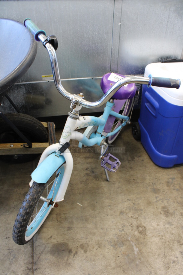 Journey Girls White and Blue Metal Girl's Bicycle. 22x46x29 - Image 2 of 5