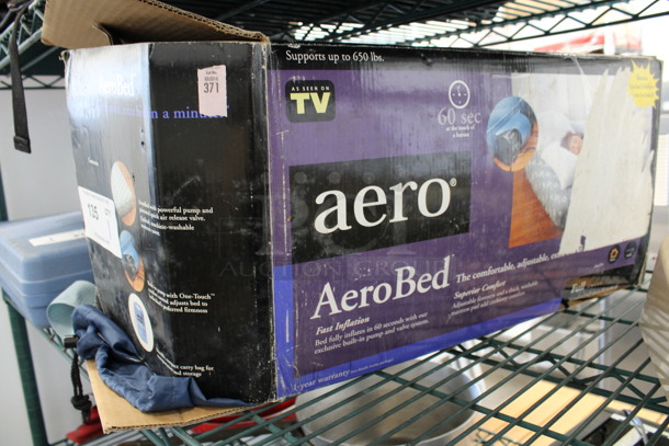 IN ORIGINAL BOX! Aero AeroBed Inflatable Full Size Mattress