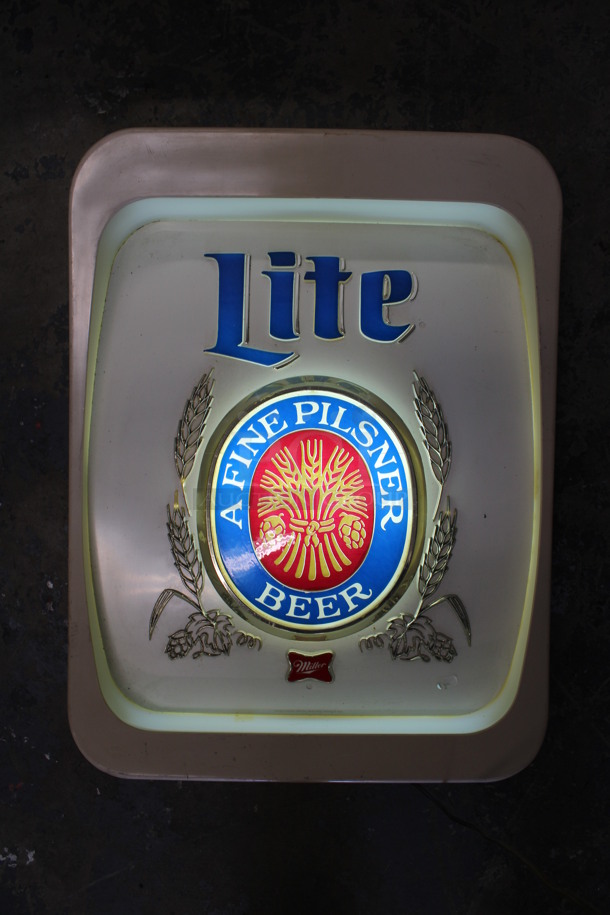 Miller Lite Light Up Sign. 14x19x4. Tested and Working!