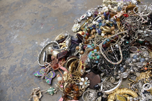 ALL ONE MONEY! Lot of Various Items Including Bracelets and Brooches! - Image 3 of 5