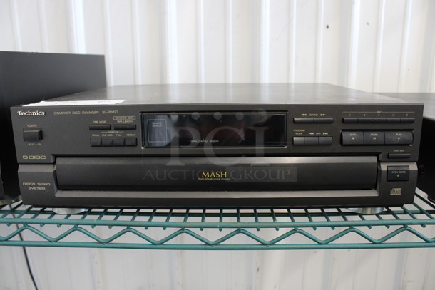 Technics Model SL-PD827 Compact Disc Changer. 17x14x5