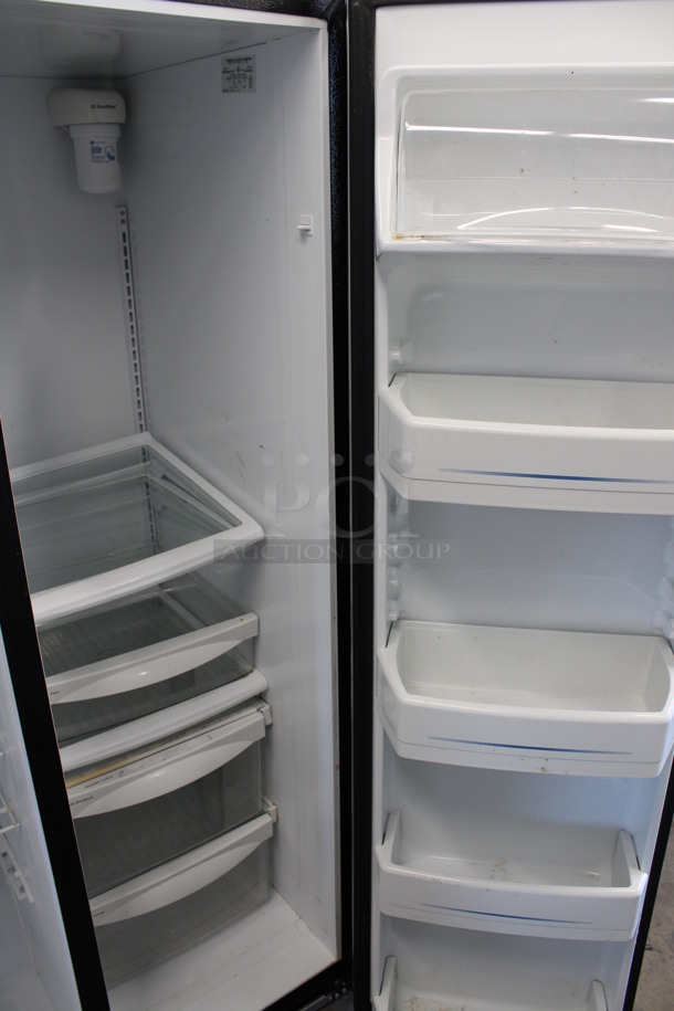 General Electric Model GSH25JSTA SS Chrome Finish Cooler Freezer Combo Unit. 110-127 Volts, 1 Phase. 36x32x69.5. Tested and Working! - Image 4 of 8