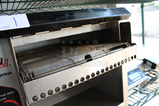 APW Wyott Stainless Steel Commercial Countertop Conveyor Toaster Oven. 120 Volts, 1 Phase. 15x16x13. Tested and Working! - Image 3 of 5