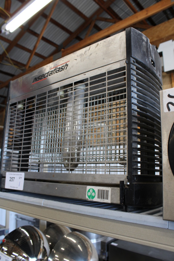 Insectaflash Model IF100S/S Chrome Finish Bug Zapper. 110 Volts, 1 Phase. 20x7x16. Cannot Test Due To Missing Power Cord - Image 2 of 4