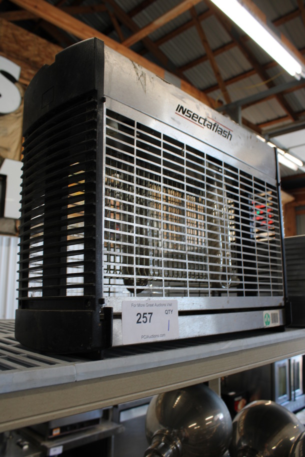 Insectaflash Model IF100S/S Chrome Finish Bug Zapper. 110 Volts, 1 Phase. 20x7x16. Cannot Test Due To Missing Power Cord - Image 3 of 4