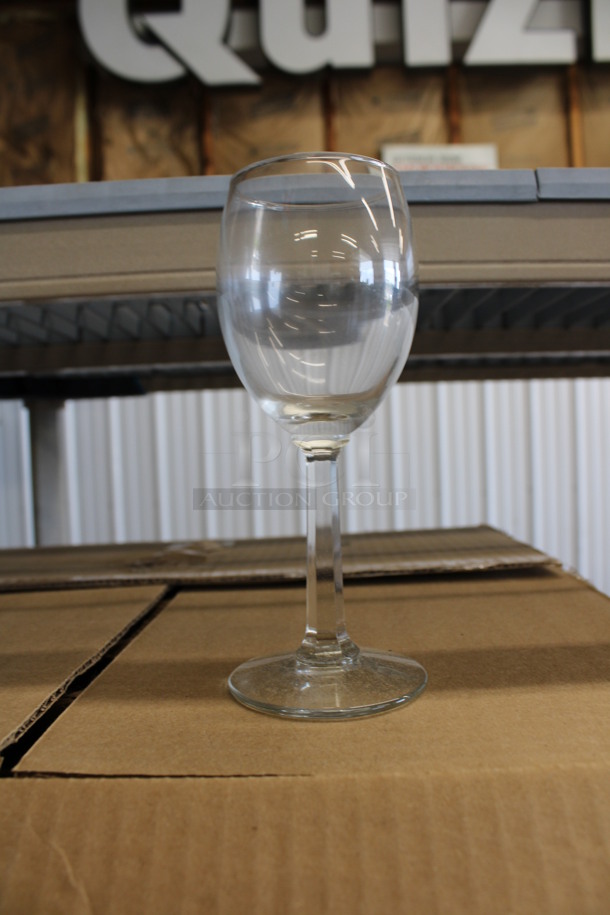 34 BRAND NEW IN BOX! Libbey 8766 Napa Country 6.5 oz Tall Wine Glasses. 2.5x2.5x6.5. 34 Times Your Bid!