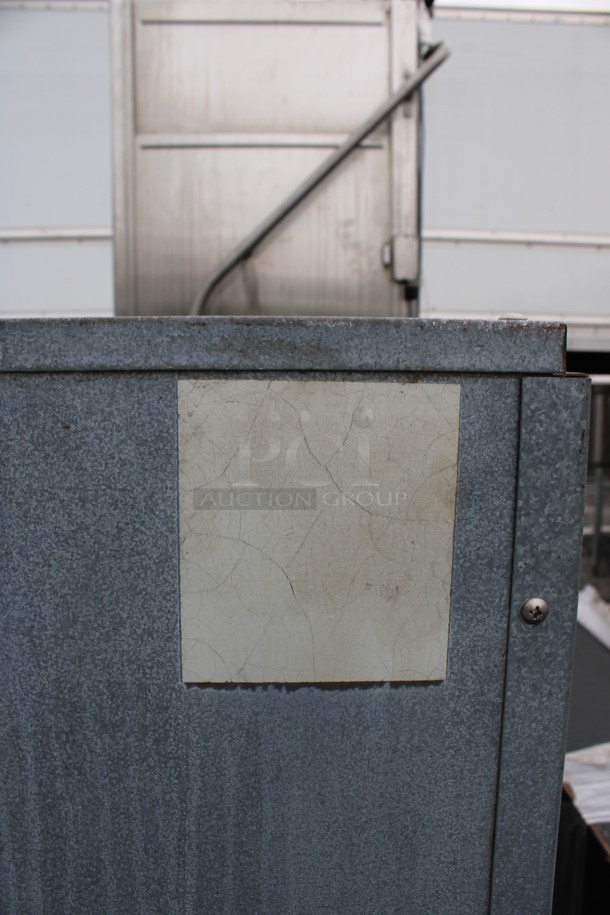 Metal Commercial Remote Condenser. 36x16x37 - Image 4 of 5