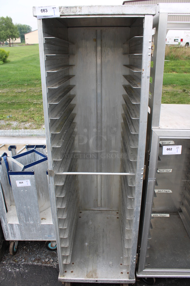 Lockwood Metal Commercial Pan Rack on Commercial Casters. 21x31x69.5