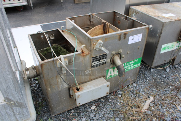 AGI Automatic Grease Interceptor Model 20L-R Stainless Steel Grease Trap. 33x20x18 - Image 2 of 6
