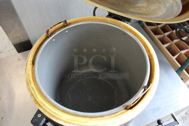 Model SEJ-22000 Stainless Steel Countertop Rice Cooker. 120 Volts, 1 Phase. 14.5x14.5x15. Tested and Working! - Image 3 of 4