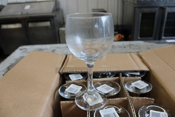 9 BRAND NEW IN BOX! Libbey 151381 Oliver 10.5 oz Wine Glasses. 3.5x3.5x7. 9 Times Your Bid!