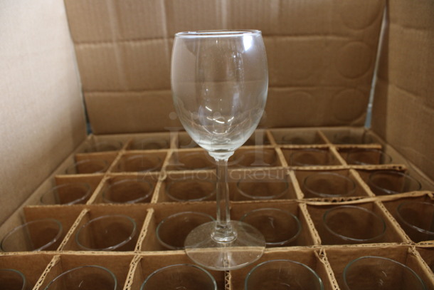 35 BRAND NEW IN BOX! Libbey 8766 Napa Country 6.5 oz Tall Wine Glasses. 2.5x2.5x6.5. 35 Times Your Bid!