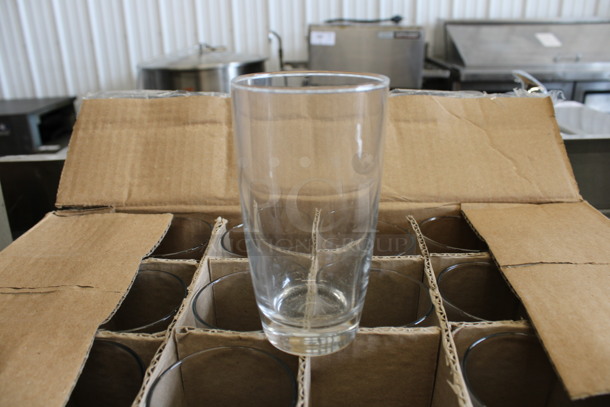 36 BRAND NEW IN BOX! Libbey 12262 10.5 oz Hi-Ball Glasses. 2.75x2.75x5.25. 36 Times Your Bid!