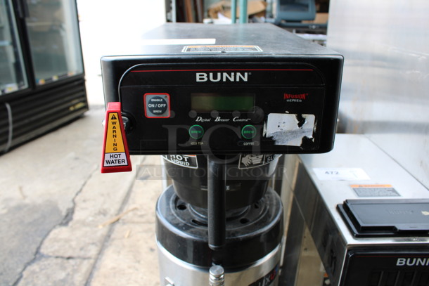 2012 Bunn Model ITCB-DV Stainless Steel Commercial Countertop Iced Tea Machine w/ Hot Water Dispenser, Server Satellite and Poly Brew Basket. 120 Volts, 1 Phase. 10x23x34 - Image 3 of 5