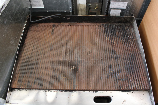 LATE MODEL! Garland Stainless Steel Commercial Countertop Natural Gas Powered Charbroiler Grill. 36x32x15 - Image 4 of 5