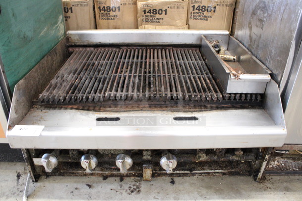 Southbend Stainless Steel Commercial Countertop Natural Gas Powered Charbroiler Grill. 36x32x16