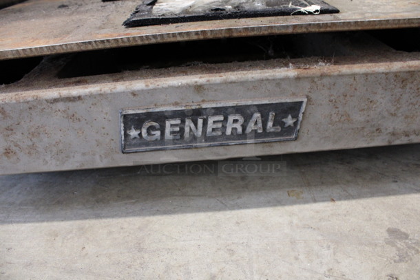 General Electronic Model PT830SS Metal Commercial Floor Style Scale. 120 Volts, 1 Phase. 25x34x46. Tested and Powers On - Image 7 of 7