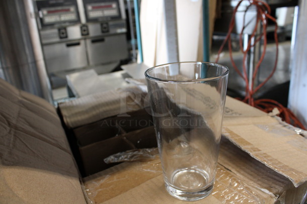 21 BRAND NEW IN BOX! Libbey 5139 16 oz Mixing Glasses. 3.5x3.5x5.75. 21 Times Your Bid! - Image 2 of 4