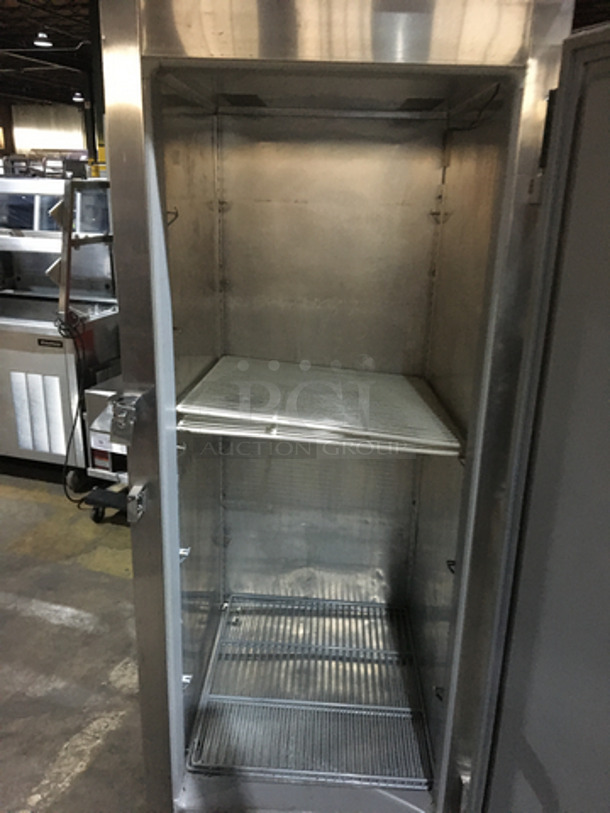 Victory Commercial Single Door Reach In Refrigerator! With Poly Coated Racks! All Stainless Steel! - Image 5 of 8