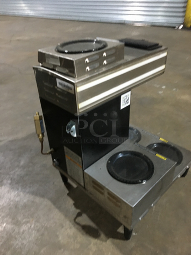 Bunn Commercial Countertop Coffee Brewing Machine! With 4 Coffee Pot Warming Stations! All Stainless Steel! Model CWT35 Serial CWT0027562! 120/240V 1Phase!   - Image 4 of 8