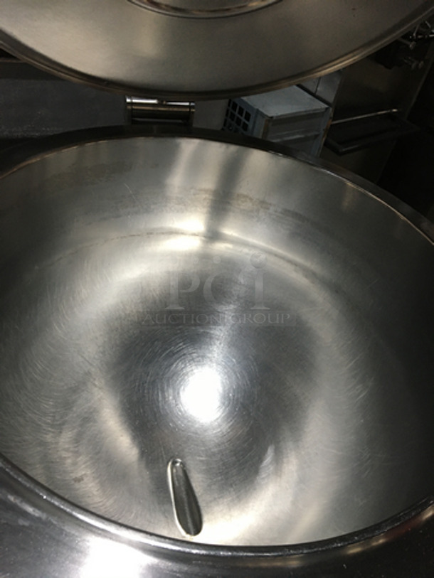 Southbend Self Contained Natural Gas Powered Jacketed Soup Kettle! All S.S.! Steam Master Series! On Legs!  - Image 5 of 9