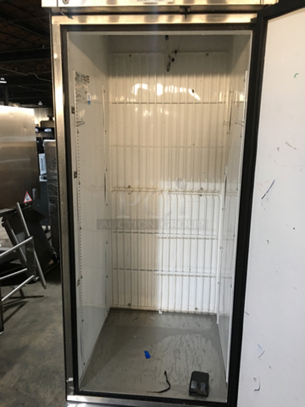 True Commercial Single Door Reach In Freezer! All Stainless Steel! Model T23F Serial 7824679! 115V 1Phase! On Casters! - Image 5 of 9