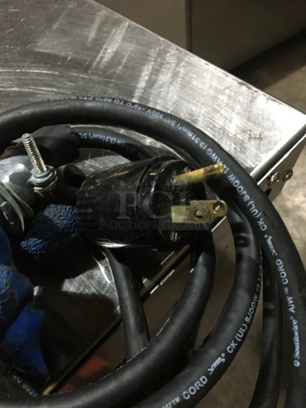 Wow! Hobart All Stainless Steel Under The Counter Commercial Dishwasher! Model LXIC Serial 231141521! 120V 1 Phase! - Image 9 of 9