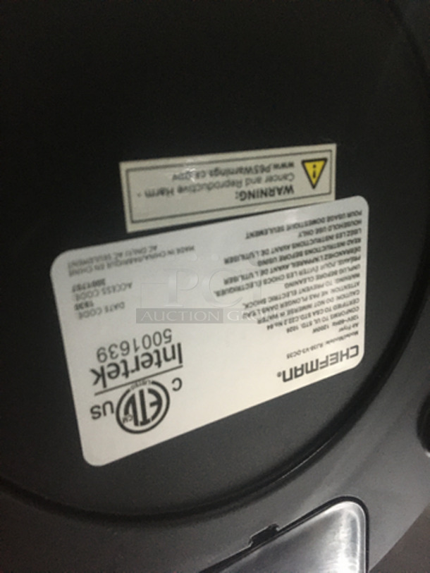 Chefman Countertop Air Fryer! Model RJ38V3DC35! 120V! - Image 6 of 7