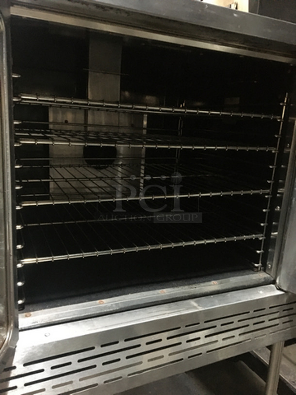 Imperial Commercial Single Deck Natural Gas Powered Convection Oven! With 1 View Through Door & 1 Solid Door! With Underneath Storage Space! All Stainless Steel! On Legs! - Image 5 of 7