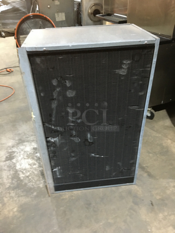 WOW! Manitowoc Commercial Ice Making Machine! On Ice Bin! All Stainless Steel! Model IY149N3263 Serial 1101261721! 208/230V 3Phase! On Legs! 2 X Your Bid! Makes One Unit! - Image 10 of 10