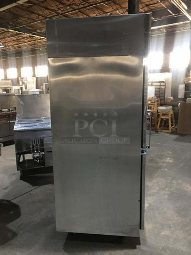 Continental Commercial Single Door Reach In Cooler Merchandiser! With Poly Coated Racks! All Stainless Steel! Model 1RXGD Serial 15828097! 115V 1Phase! - Image 3 of 9