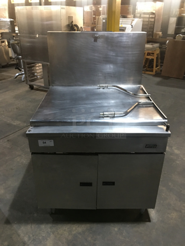 BEAUTIFUL! Pitco Frialator Commercial Natural Gas Powered Donut Fryer! With 5 Burners! With Backsplash! All Stainless Steel! Model 34PS Serial G03MC042258!  - Image 1 of 9