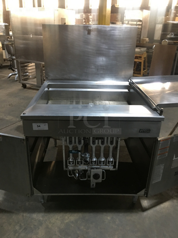 BEAUTIFUL! Pitco Frialator Commercial Natural Gas Powered Donut Fryer! With 5 Burners! With Backsplash! All Stainless Steel! Model 34PS Serial G03MC042258!  - Image 5 of 9