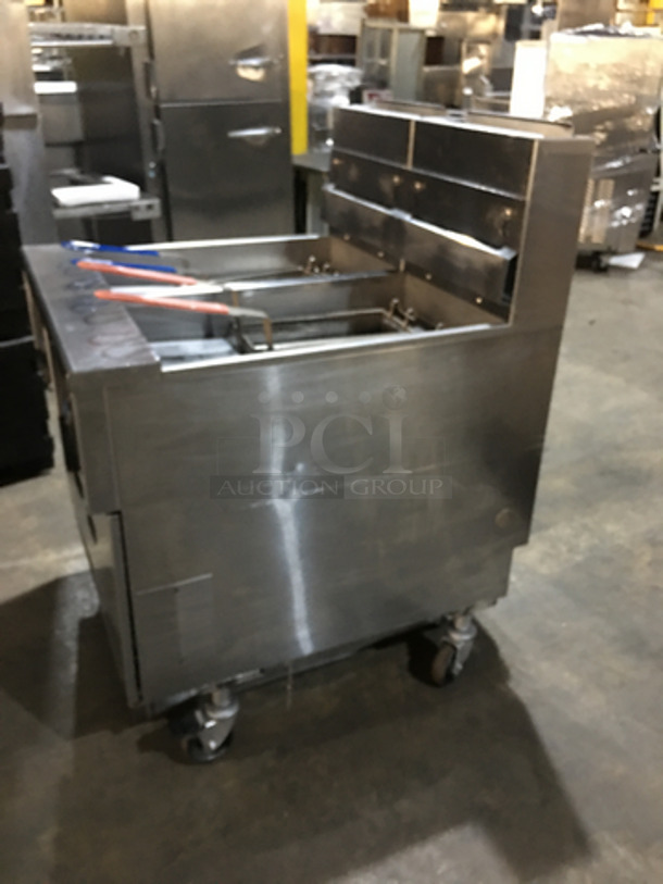 Pitco Frialator Commercial Natural Gas Powered Dual Bay Deep Fat Fryer! With Oil Filter System! With 4 Metal Frying Baskets! With Backsplash! All Stainless Steel! Model SSH55 Serial G10DD013458! On Commercial Casters! - Image 2 of 11
